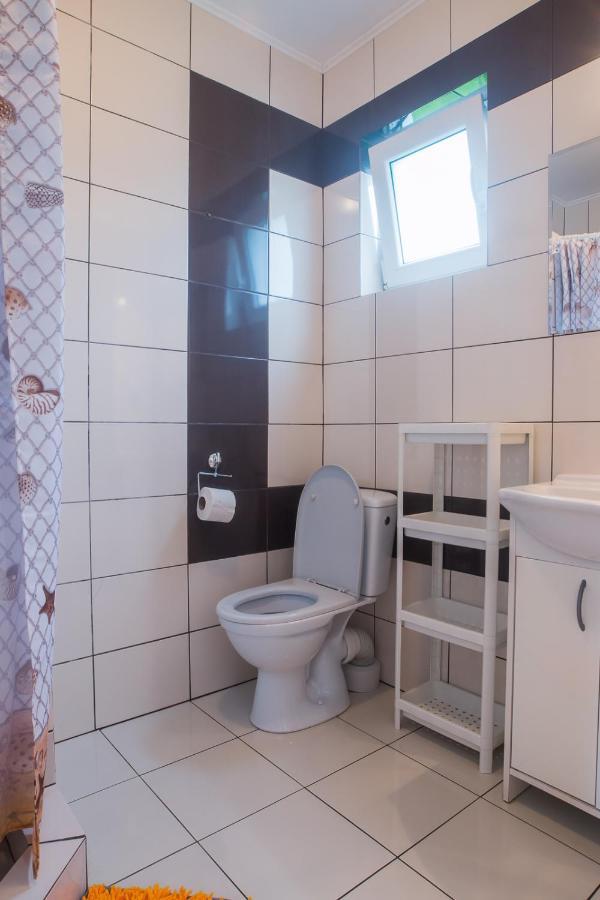 Aqua Fun Domki Z Basenem Ujście-Darłowskie Buitenkant foto