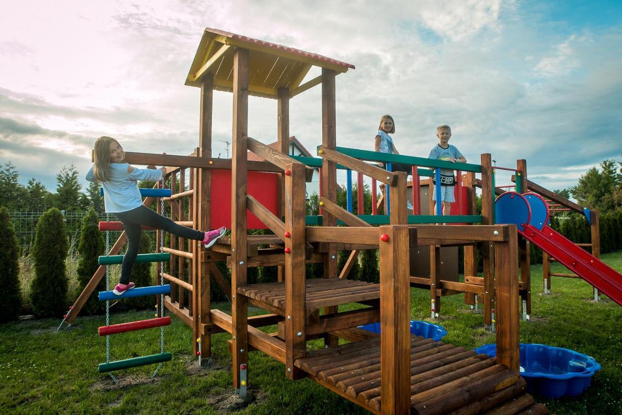 Aqua Fun Domki Z Basenem Ujście-Darłowskie Buitenkant foto